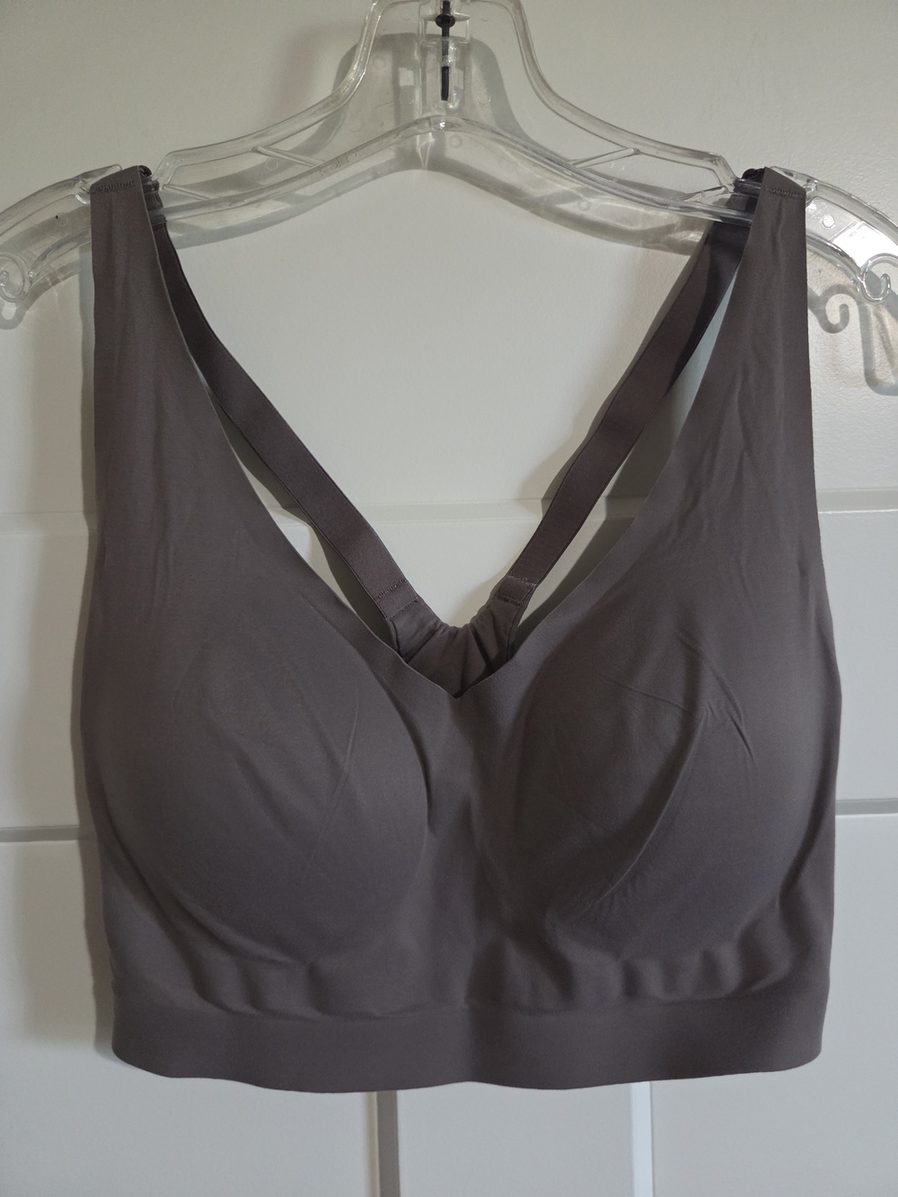 Soma Wireless V-Neck Sports Bra - Gray